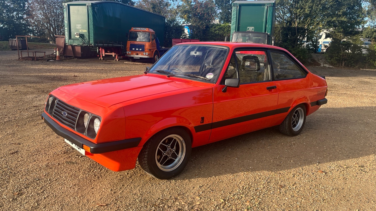 FORD ESCORT RS 2000 - Berlina: foto 2 FORD ESCORT RS 2000 - Berlina: foto 2