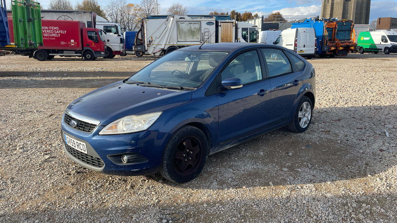 FORD FOCUS 1.6 TDCI - Hatchback: foto 2 FORD FOCUS 1.6 TDCI - Hatchback: foto 2