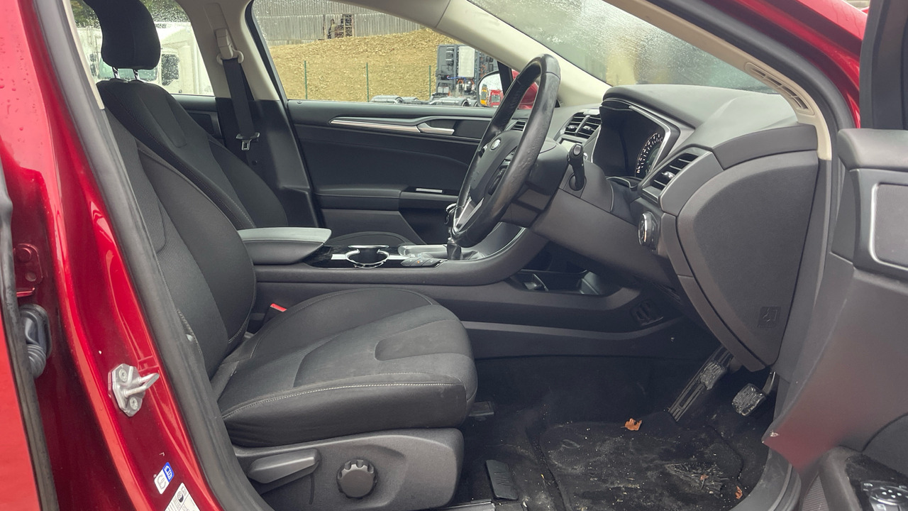 FORD MONDEO 2.0 TDCi 180PS - Hatchback: foto 5 FORD MONDEO 2.0 TDCi 180PS - Hatchback: foto 5