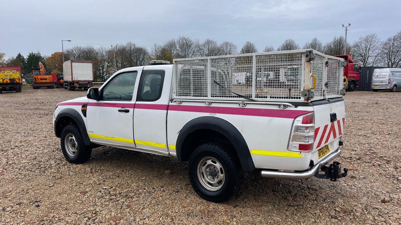 FORD RANGER 2.5 TDCI - Pick-up, Furgone doppia cabina: foto 3 FORD RANGER 2.5 TDCI - Pick-up, Furgone doppia cabina: foto 3