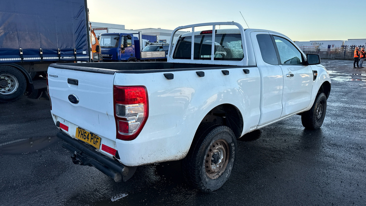 FORD RANGER XL 2.2 TDCi 150ps - Pick-up, Furgone doppia cabina: foto 4 FORD RANGER XL 2.2 TDCi 150ps - Pick-up, Furgone doppia cabina: foto 4