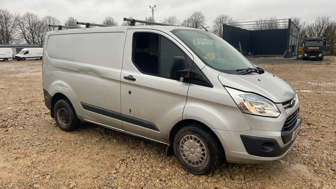 FORD TRANSIT CUSTOM 290 2.2 TDCi 100ps Trend - Furgoncino: foto 1 FORD TRANSIT CUSTOM 290 2.2 TDCi 100ps Trend - Furgoncino: foto 1
