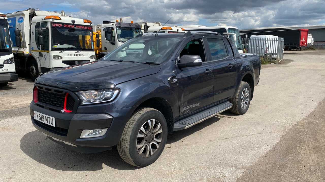 Ford Ranger WILDTRAK 200 3.2 TDCi - Pick-up, Furgone doppia cabina: foto 2 Ford Ranger WILDTRAK 200 3.2 TDCi - Pick-up, Furgone doppia cabina: foto 2