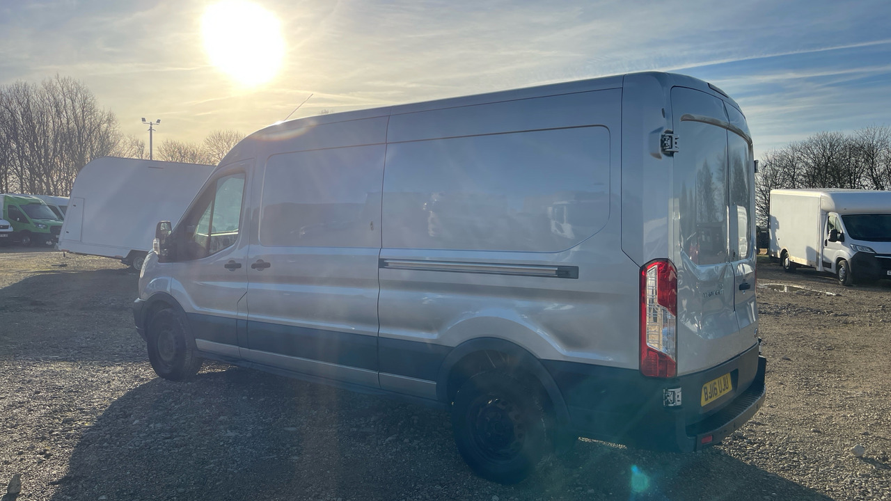 Ford Transit 350 TREND 2.2 TDCi 125ps - Furgone chiuso: foto 3 Ford Transit 350 TREND 2.2 TDCi 125ps - Furgone chiuso: foto 3