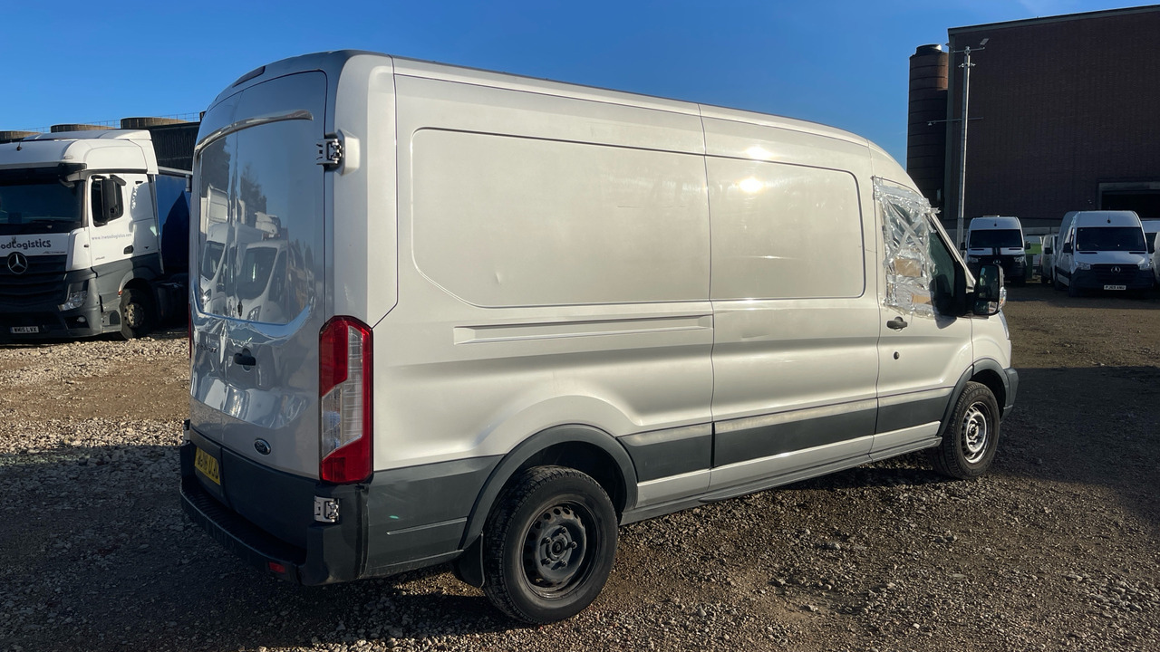 Ford Transit 350 TREND 2.2 TDCi 125ps - Furgone chiuso: foto 4 Ford Transit 350 TREND 2.2 TDCi 125ps - Furgone chiuso: foto 4