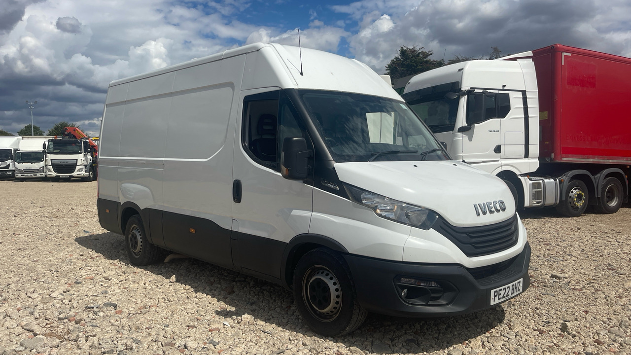 IVECO DAILY 35-140 2.3 3520 WB - Furgone chiuso: foto 1 IVECO DAILY 35-140 2.3 3520 WB - Furgone chiuso: foto 1