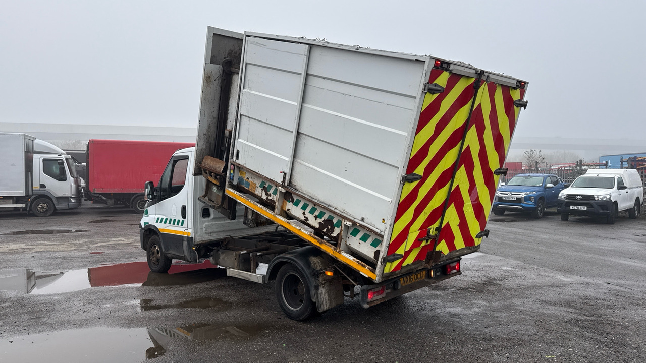 IVECO DAILY 50C15 - Camion immondizia: foto 3 IVECO DAILY 50C15 - Camion immondizia: foto 3