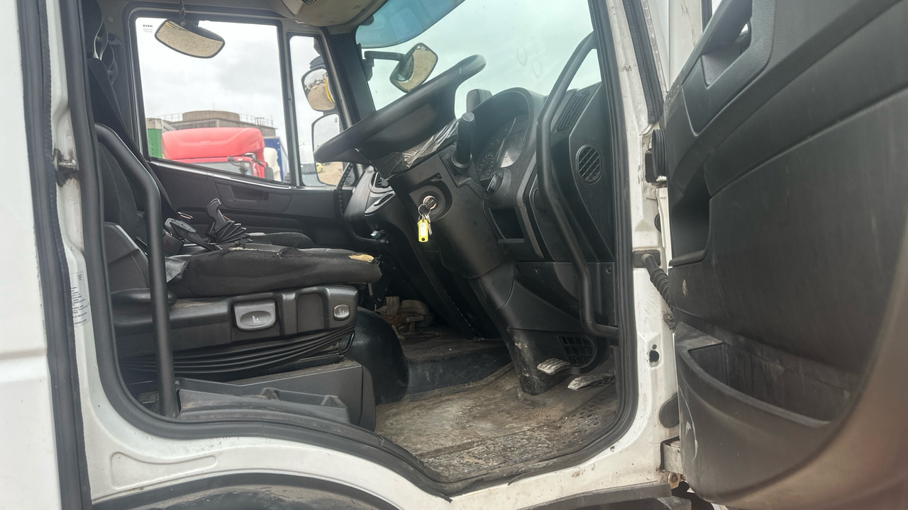 IVECO EUROCARGO 100-190 - Carro attrezzi: foto 5 IVECO EUROCARGO 100-190 - Carro attrezzi: foto 5