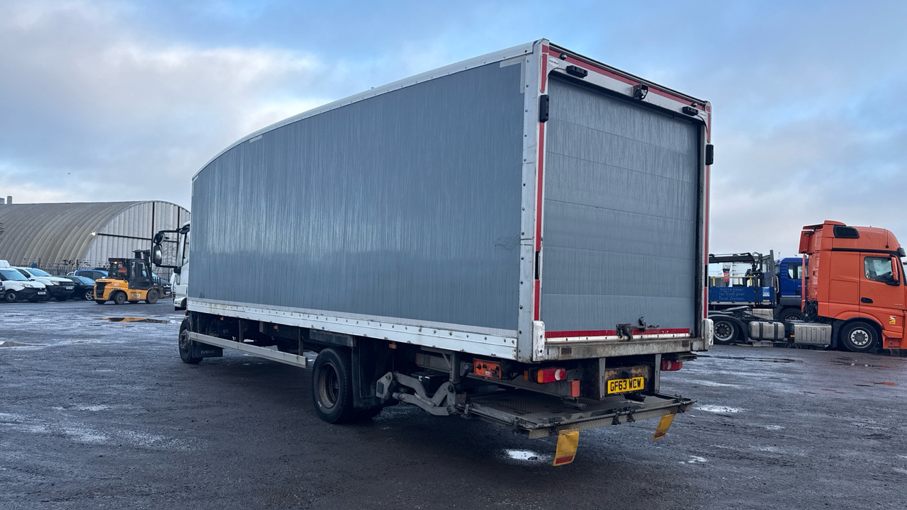 IVECO EUROCARGO 140E18 - Autocarro furgonato: foto 3 IVECO EUROCARGO 140E18 - Autocarro furgonato: foto 3