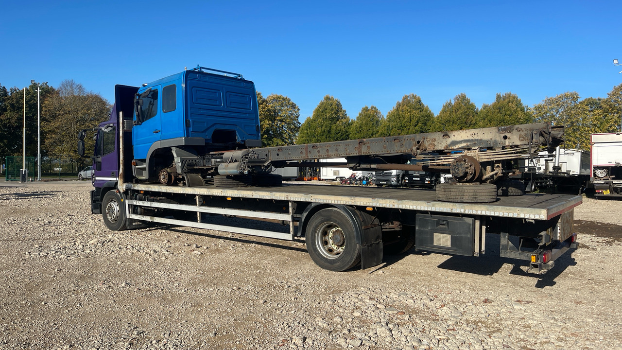 IVECO EUROCARGO 180E - Autocarro con pianale/ Cassone fisso: foto 3 IVECO EUROCARGO 180E - Autocarro con pianale/ Cassone fisso: foto 3
