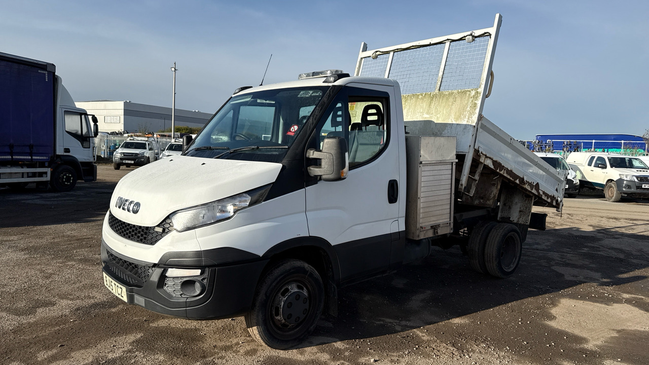 Iveco Daily 35-150 3450 WB - Furgone ribaltabile: foto 2 Iveco Daily 35-150 3450 WB - Furgone ribaltabile: foto 2
