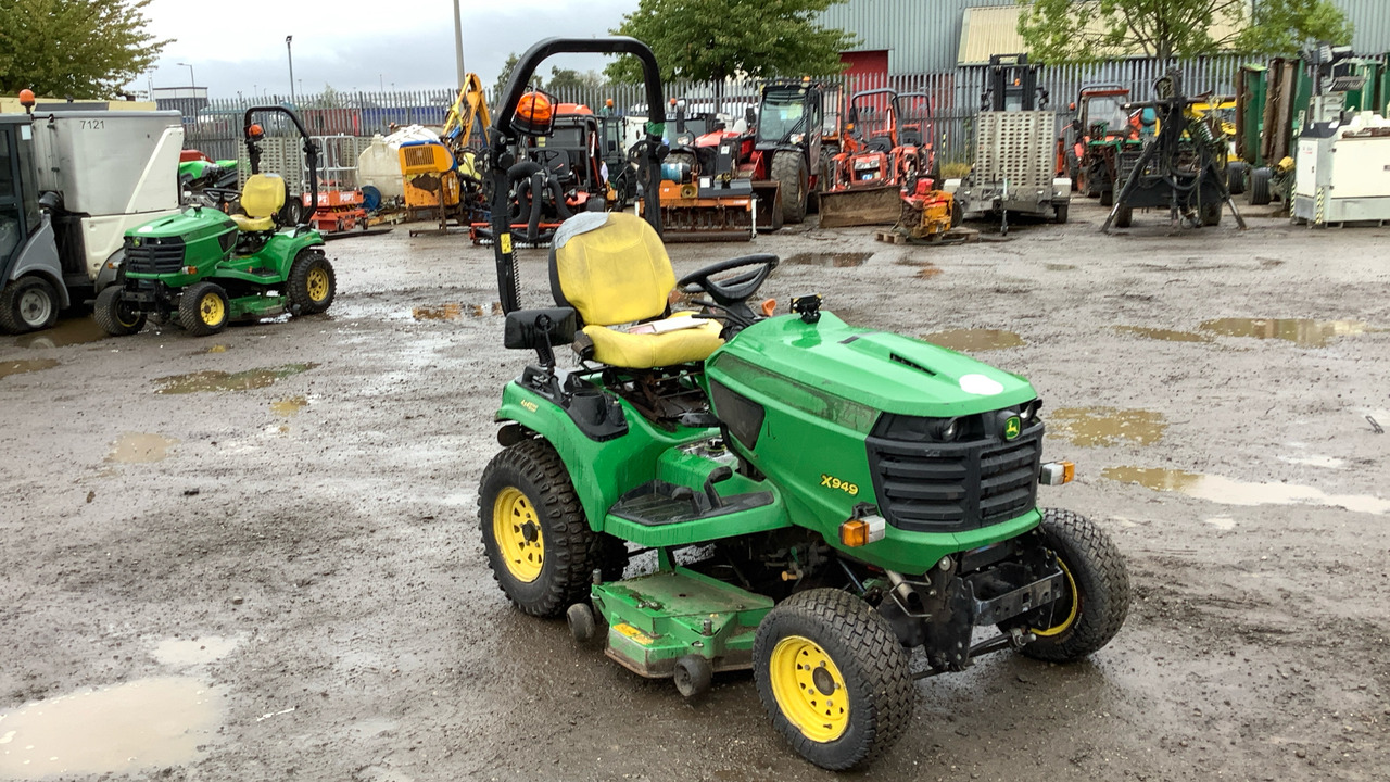 JOHN DEERE X949 - Tagliaerba: foto 1 JOHN DEERE X949 - Tagliaerba: foto 1