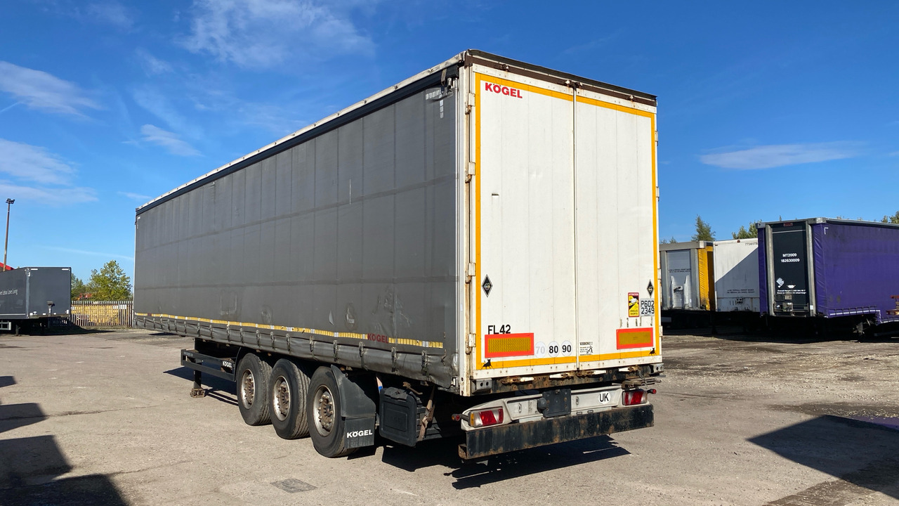 KOGEL CURTAINSIDE EUROLINER - Semirimorchio centinato: foto 4 KOGEL CURTAINSIDE EUROLINER - Semirimorchio centinato: foto 4