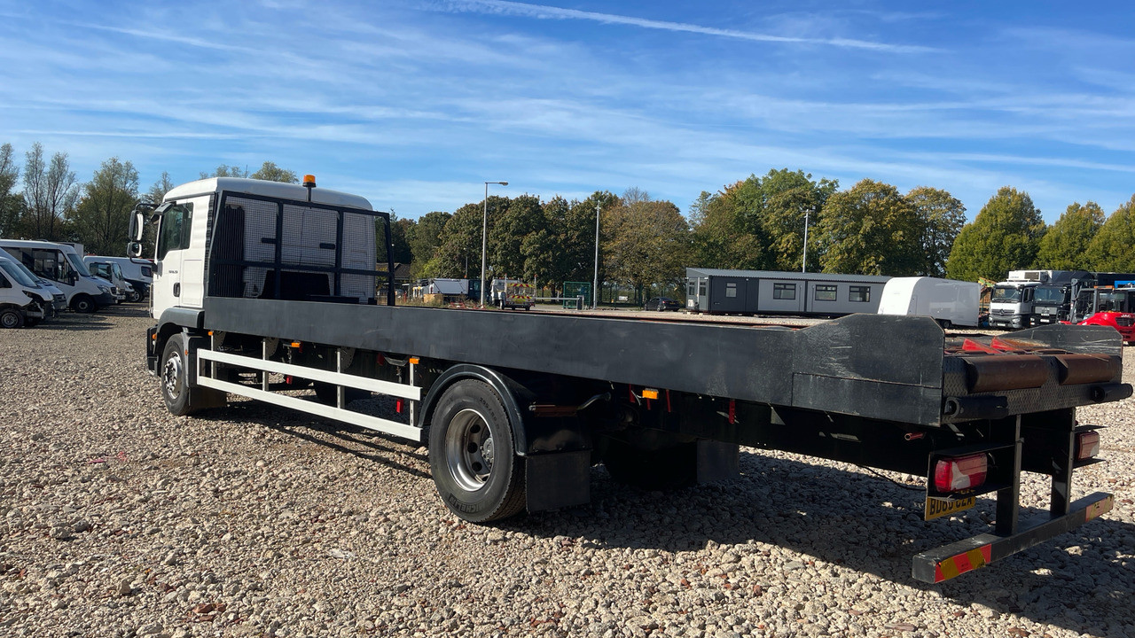 MAN TGM 18.250 - Autocarro con pianale/ Cassone fisso: foto 3 MAN TGM 18.250 - Autocarro con pianale/ Cassone fisso: foto 3