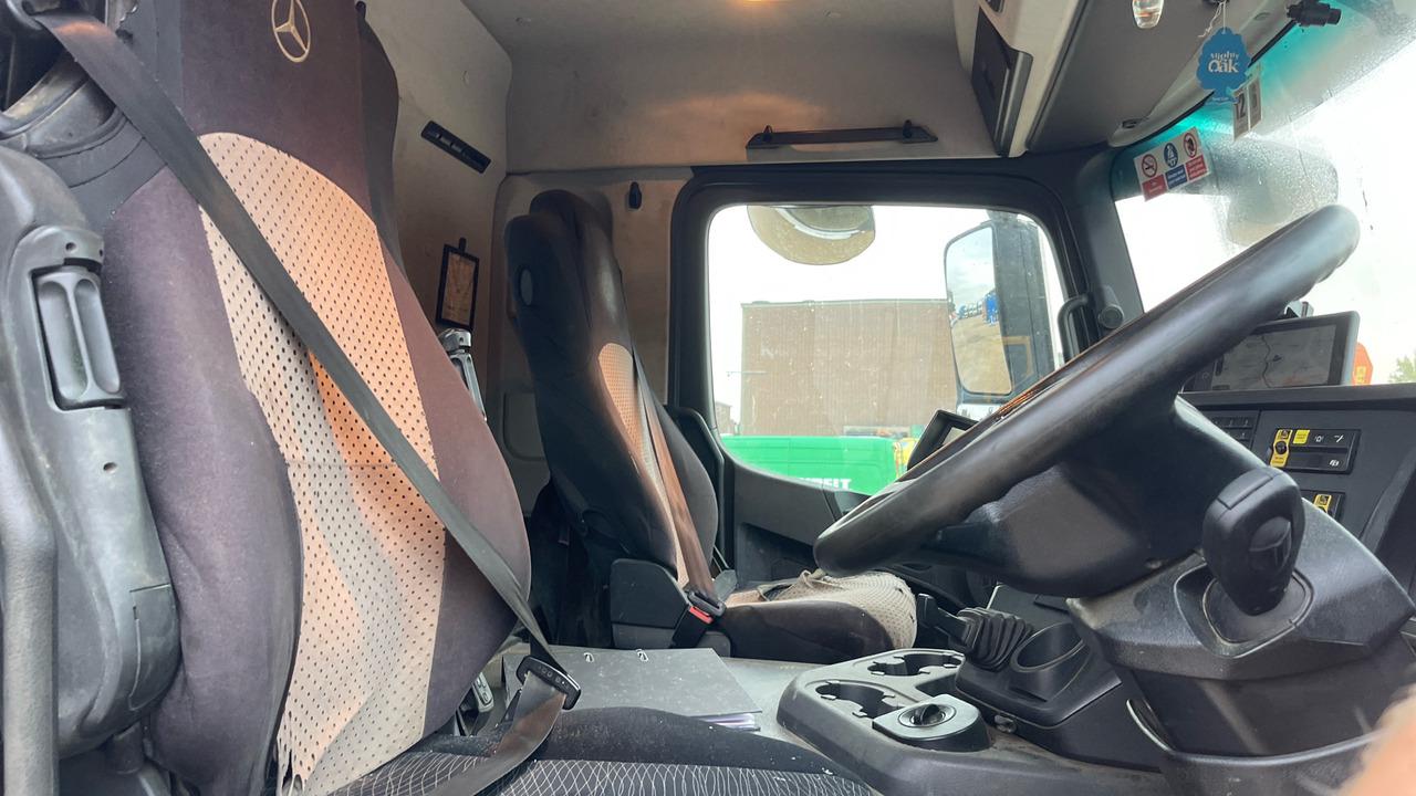 MERCEDES-BENZ AROCS - Autocarro ribaltabile, Camion con gru: foto 5 MERCEDES-BENZ AROCS - Autocarro ribaltabile, Camion con gru: foto 5