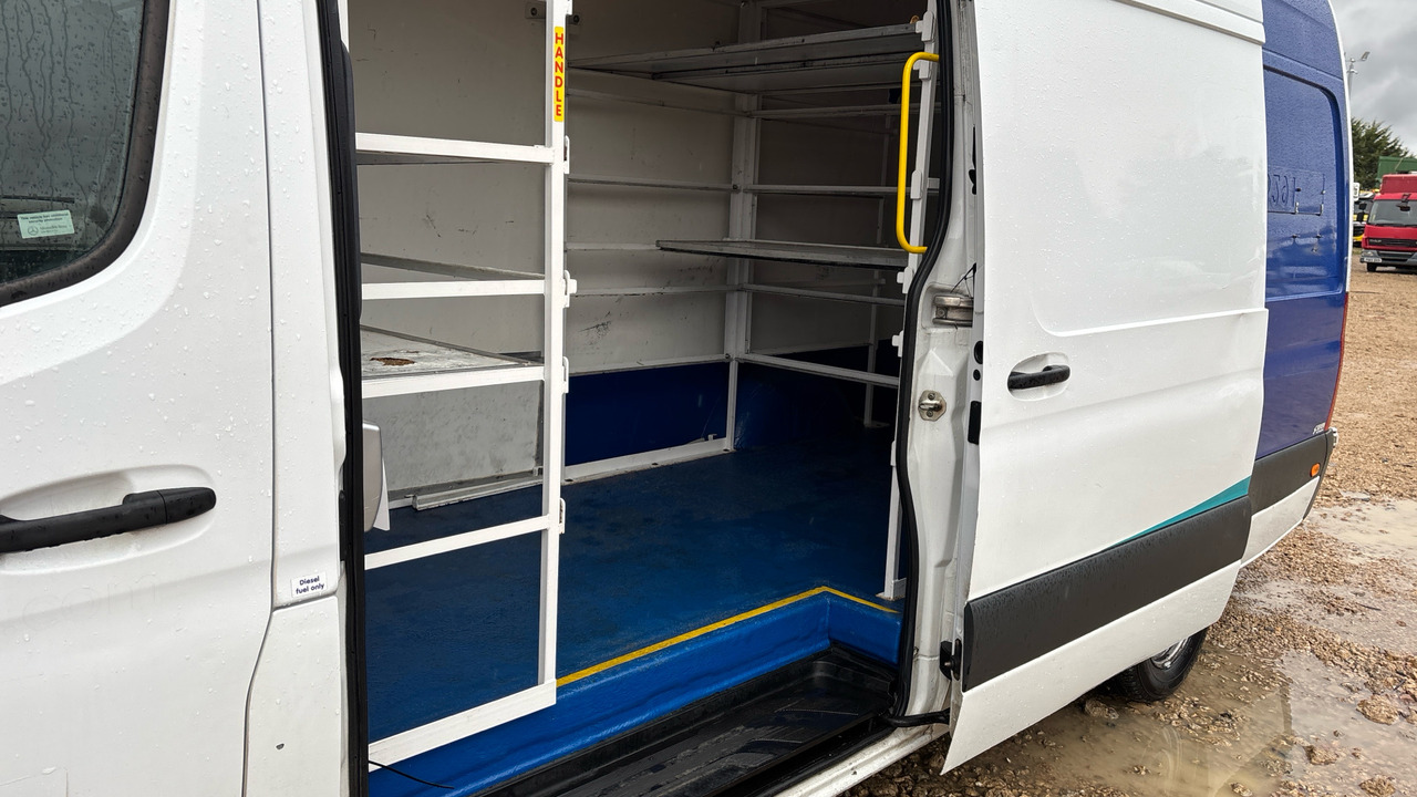 Furgone chiuso MERCEDES-BENZ SPRINTER 314 CDI: foto 9 Furgone chiuso MERCEDES-BENZ SPRINTER 314 CDI: foto 9