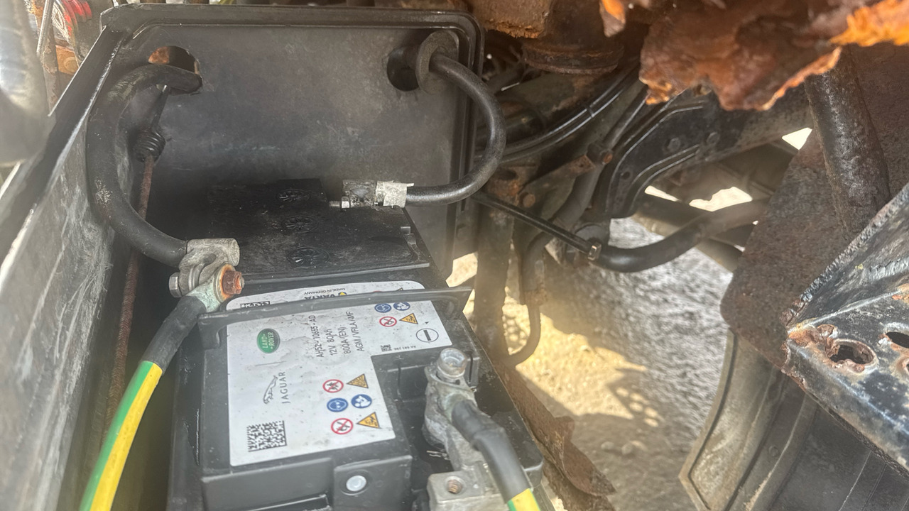 Autocarro con pianale/ Cassone fisso, Macchina agricola MERCEDES-BENZ UNIMOG 6 CYLINDER: foto 14