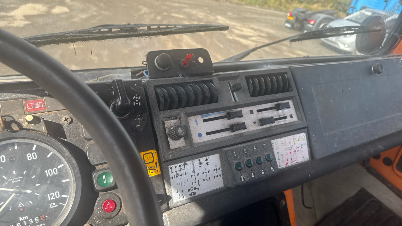 Autocarro con pianale/ Cassone fisso, Macchina agricola MERCEDES-BENZ UNIMOG 6 CYLINDER: foto 7