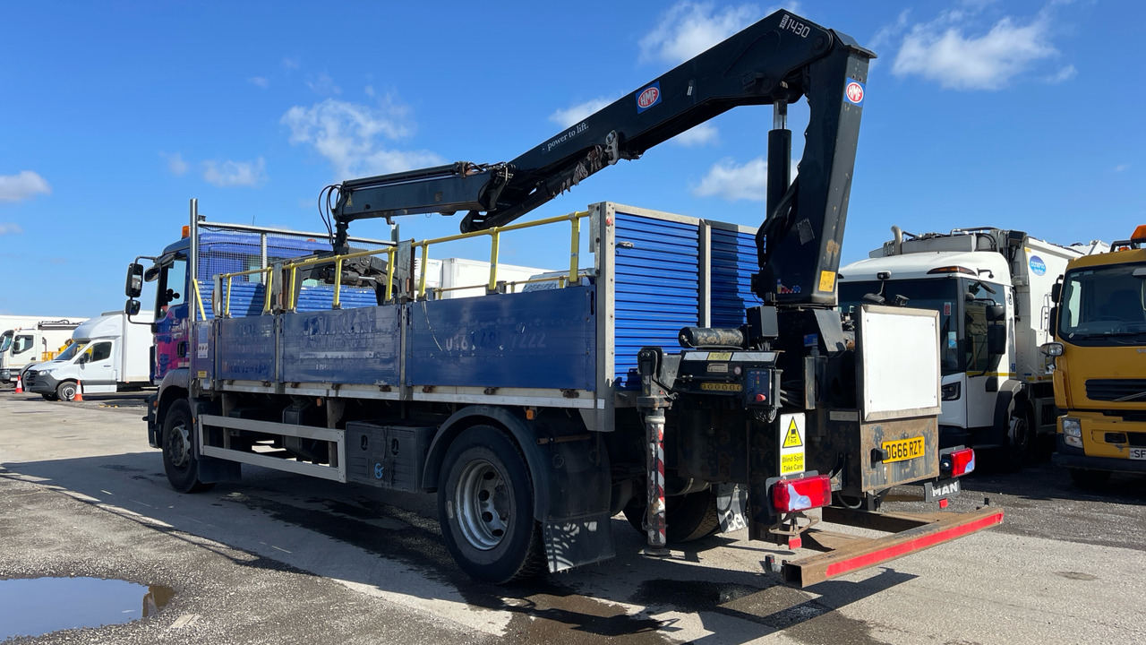 Man TGM 18.250 - Autocarro con pianale/ Cassone fisso, Camion con gru: foto 3 Man TGM 18.250 - Autocarro con pianale/ Cassone fisso, Camion con gru: foto 3
