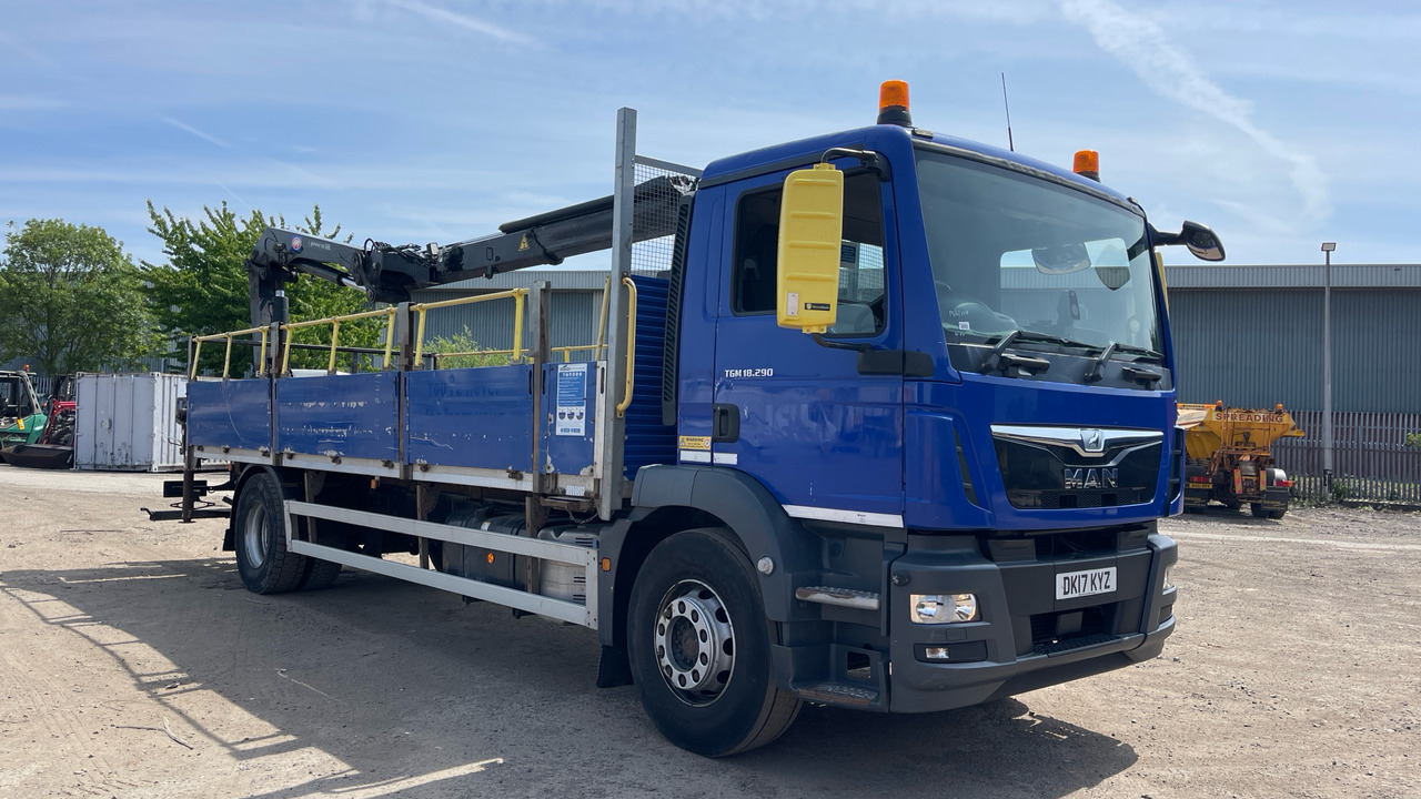Man TGM 18.290 - Autocarro con pianale/ Cassone fisso, Camion con gru: foto 1 Man TGM 18.290 - Autocarro con pianale/ Cassone fisso, Camion con gru: foto 1