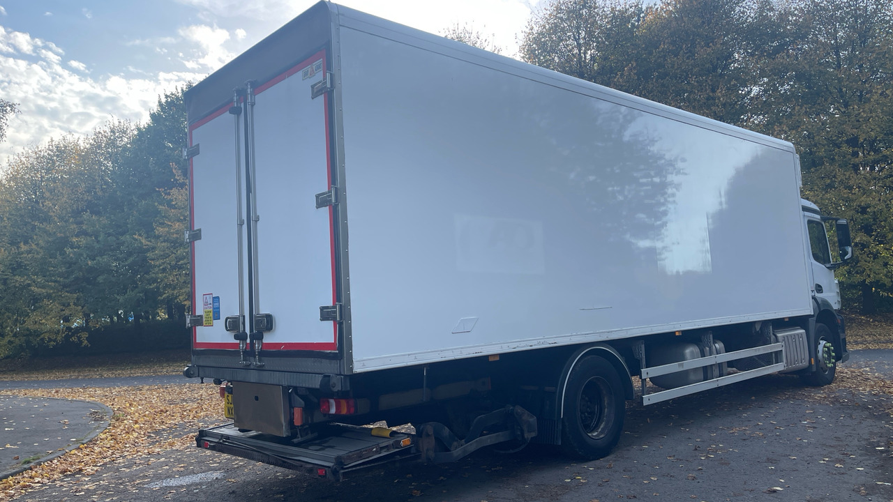 Mercedes-Benz Antos 1827 - Autocarro frigorifero: foto 4 Mercedes-Benz Antos 1827 - Autocarro frigorifero: foto 4