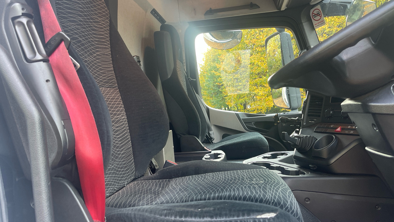 Mercedes-Benz Antos 1827 - Autocarro frigorifero: foto 5 Mercedes-Benz Antos 1827 - Autocarro frigorifero: foto 5