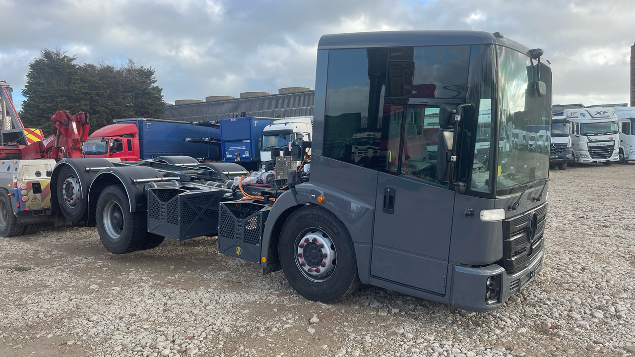 Mercedes-Benz Econic - Autocarro telaio: foto 2 Mercedes-Benz Econic - Autocarro telaio: foto 2