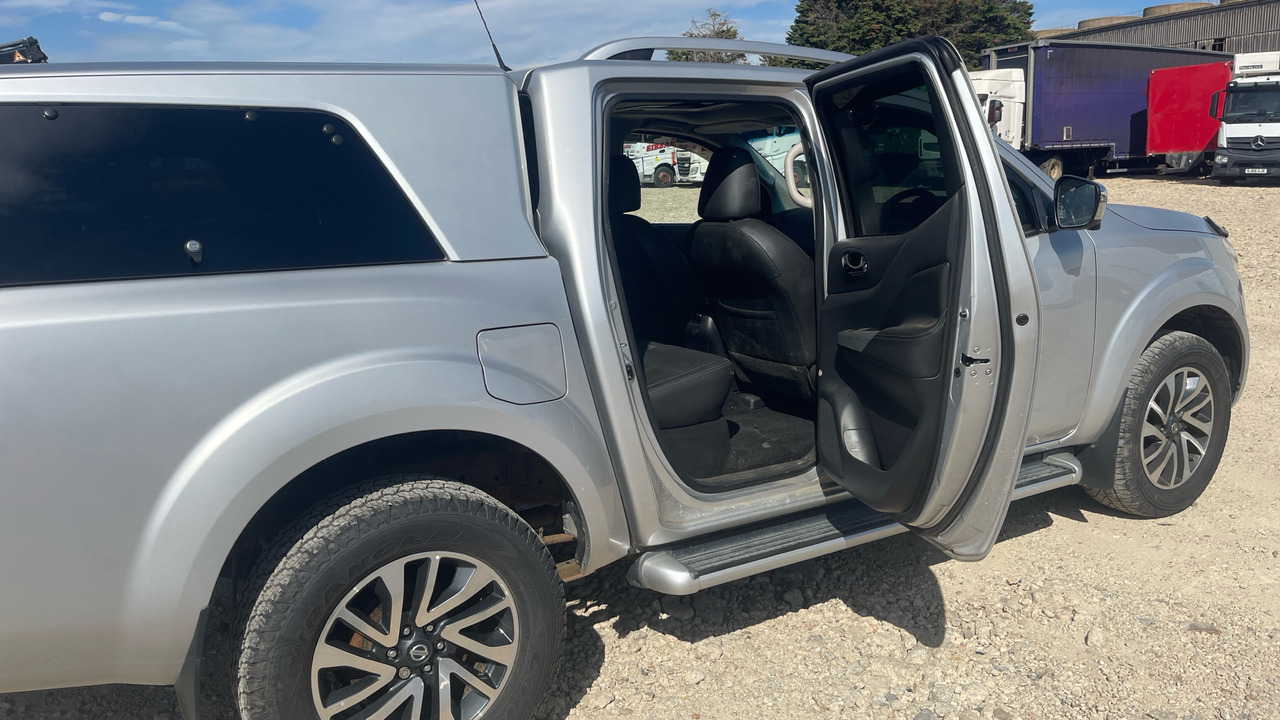 Pick-up, Furgone doppia cabina NISSAN NAVARA 2.3 DCI 190PS: foto 12