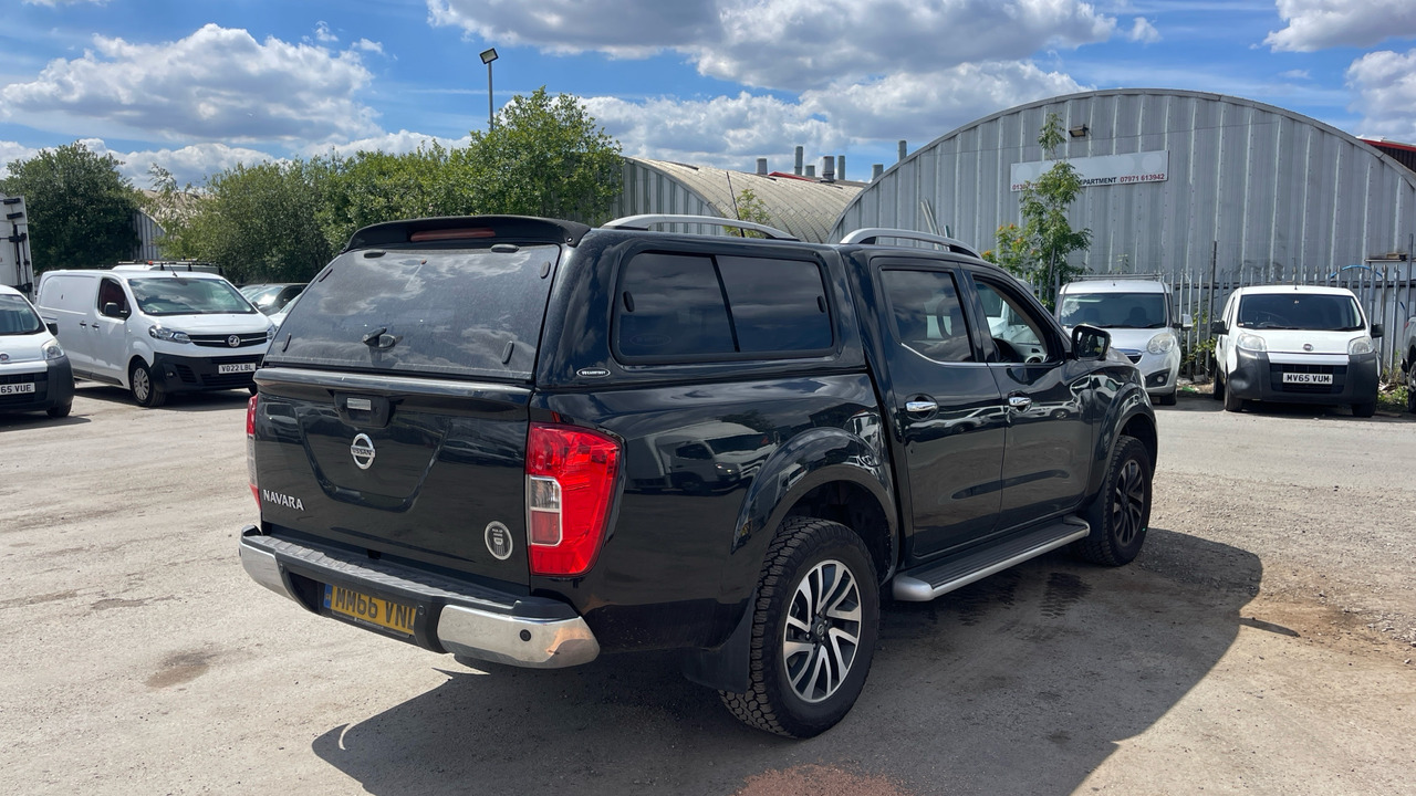 NISSAN NAVARA TEKNA 2.3 DCI 190PS - Pick-up, Furgone doppia cabina: foto 4 NISSAN NAVARA TEKNA 2.3 DCI 190PS - Pick-up, Furgone doppia cabina: foto 4