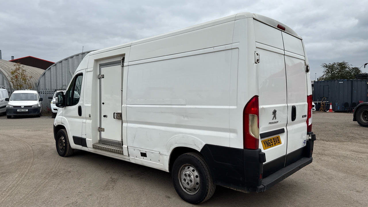 PEUGEOT BOXER 355 2.0 BlueHDi 130ps - Furgone frigo: foto 3 PEUGEOT BOXER 355 2.0 BlueHDi 130ps - Furgone frigo: foto 3