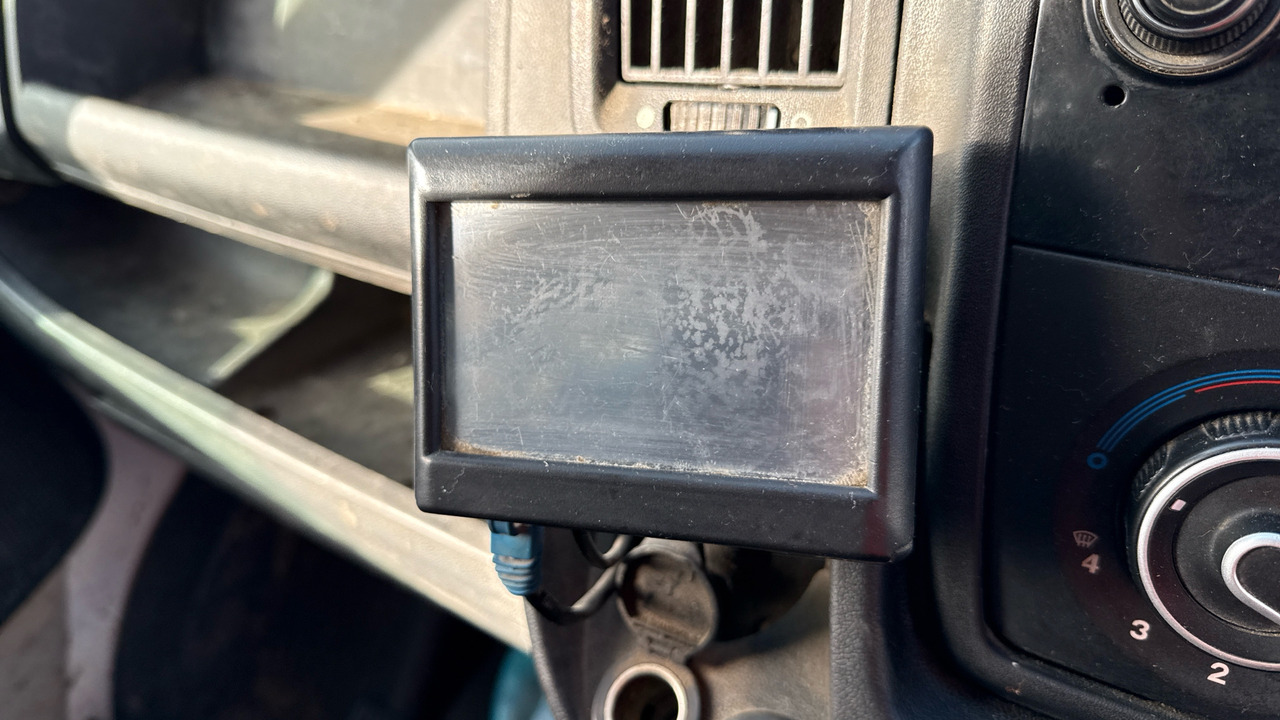 Furgone ribaltabile PEUGEOT BOXER 355 2.0 BlueHDi 130ps: foto 14 Furgone ribaltabile PEUGEOT BOXER 355 2.0 BlueHDi 130ps: foto 14