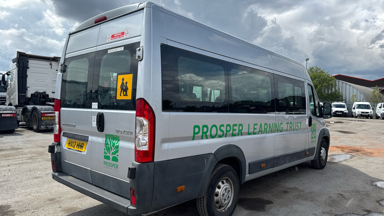 PEUGEOT BOXER 440 HDI - Minibus, Pulmino: foto 4 PEUGEOT BOXER 440 HDI - Minibus, Pulmino: foto 4