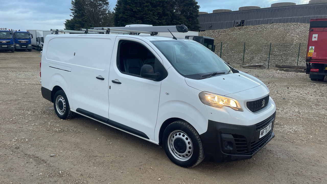 PEUGEOT EXPERT PROFESSBLIONAL 1.5 BLUEHDI - Furgone chiuso: foto 1 PEUGEOT EXPERT PROFESSBLIONAL 1.5 BLUEHDI - Furgone chiuso: foto 1