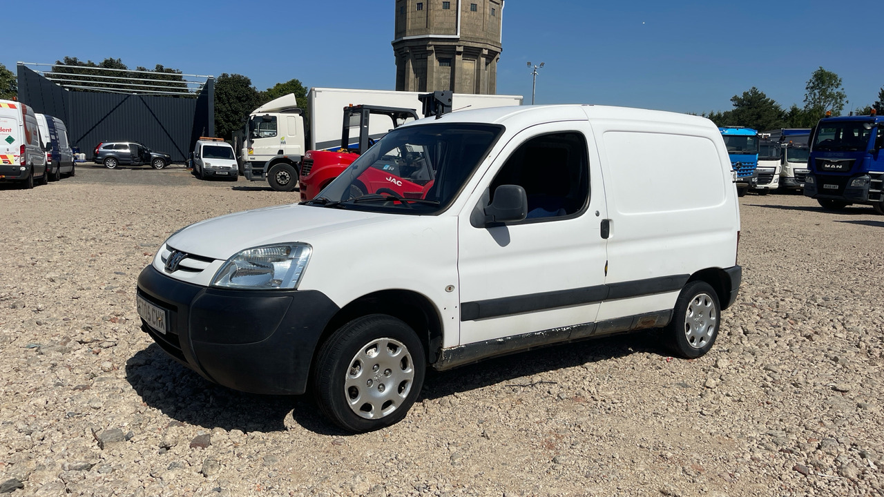 PEUGEOT PARTNER 600 - Furgoncino: foto 2 PEUGEOT PARTNER 600 - Furgoncino: foto 2