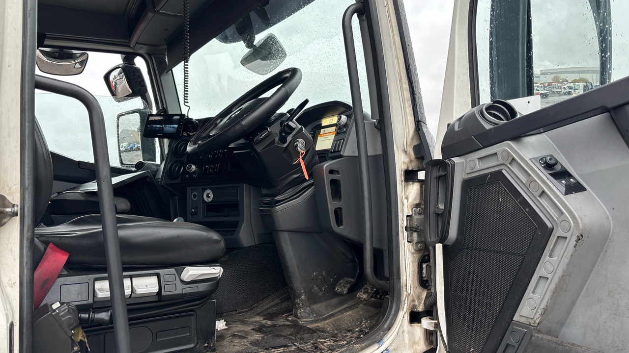 RENAULT C 430 - Autocarro ribaltabile: foto 5 RENAULT C 430 - Autocarro ribaltabile: foto 5