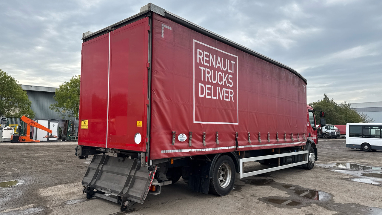 RENAULT D 18 - Camion centinato: foto 4 RENAULT D 18 - Camion centinato: foto 4