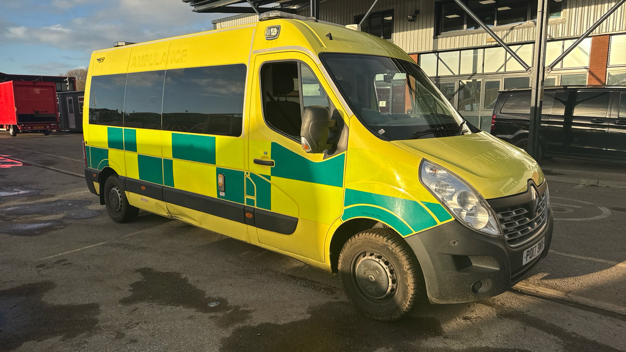 RENAULT MASTER 150.39 - Ambulanza: foto 1 RENAULT MASTER 150.39 - Ambulanza: foto 1