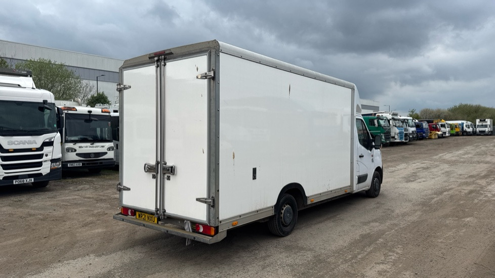 RENAULT MASTER 2.3 35 - Furgone box: foto 4 RENAULT MASTER 2.3 35 - Furgone box: foto 4