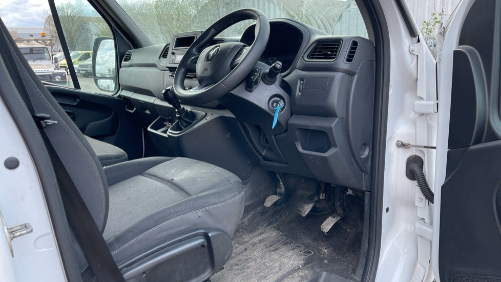 RENAULT MASTER 35 2.3 DCI - Furgone box: foto 5 RENAULT MASTER 35 2.3 DCI - Furgone box: foto 5