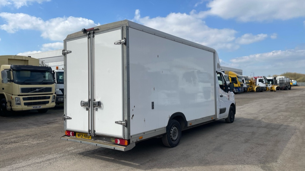 RENAULT MASTER 35 2.3 - Furgone box: foto 4 RENAULT MASTER 35 2.3 - Furgone box: foto 4