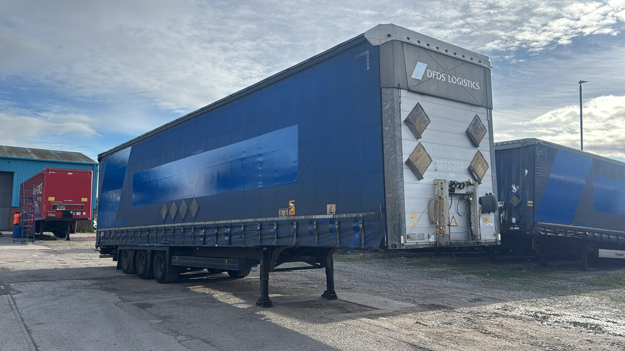 SCHMITZ CURTAINSIDE MEGA EUROLINER - Rimorchio: foto 1 SCHMITZ CURTAINSIDE MEGA EUROLINER - Rimorchio: foto 1