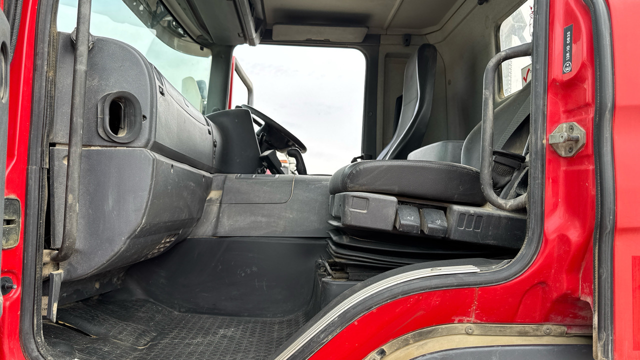Autocarro ribaltabile SCANIA P 360: foto 13