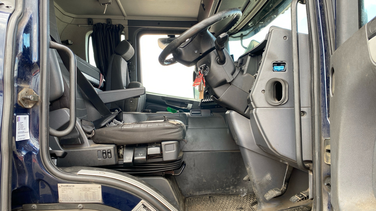 SCANIA P 410 - Camion bisarca: foto 5 SCANIA P 410 - Camion bisarca: foto 5