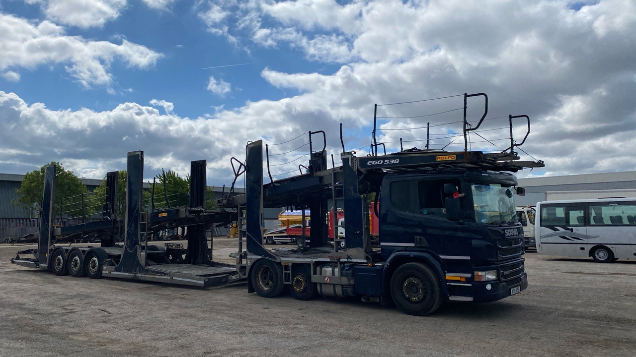 SCANIA P 410 - Camion bisarca: foto 1 SCANIA P 410 - Camion bisarca: foto 1