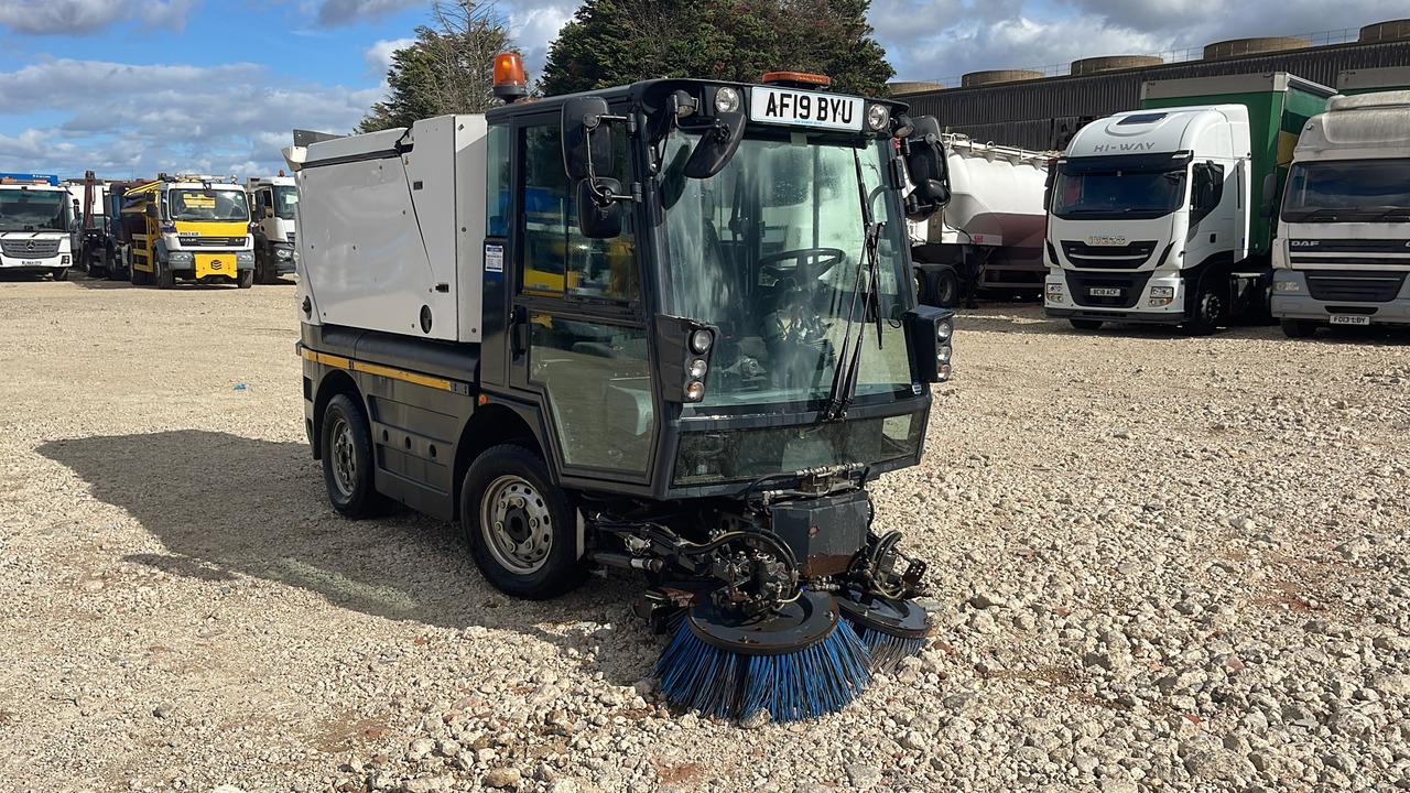 SCHMIDT COMPACT 200 - Spazzatrice stradale: foto 1 SCHMIDT COMPACT 200 - Spazzatrice stradale: foto 1