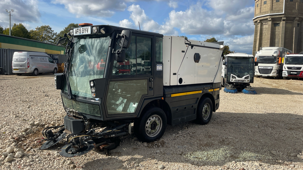 SCHMIDT COMPACT 200 - Spazzatrice stradale: foto 3 SCHMIDT COMPACT 200 - Spazzatrice stradale: foto 3