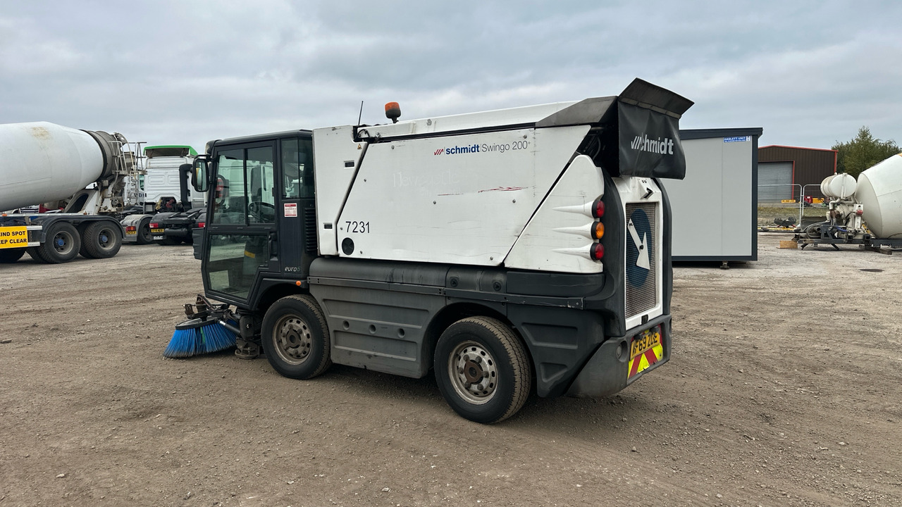 SCHMIDT SWINGO 200 - Spazzatrice stradale: foto 3 SCHMIDT SWINGO 200 - Spazzatrice stradale: foto 3