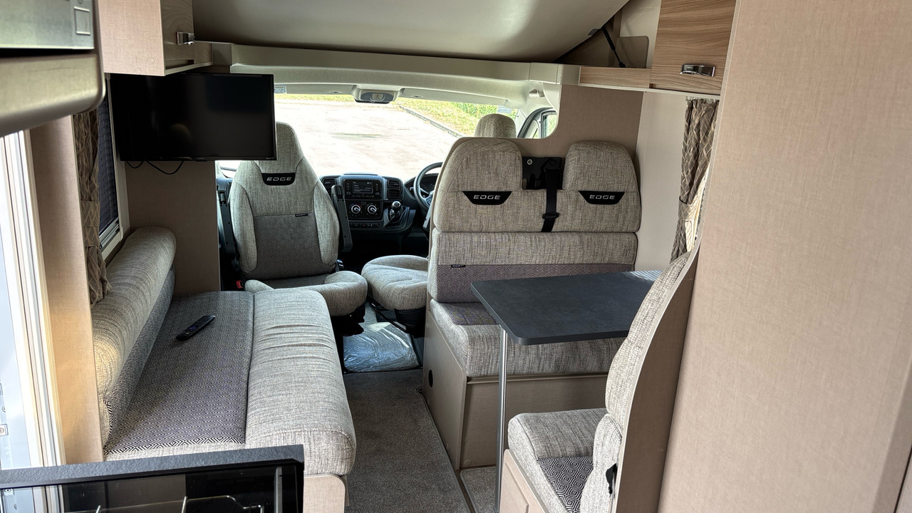 Camper mansardato SWIFT EDGE 486 (FIAT DUCATO 3500KG): foto 9