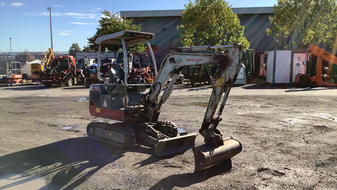 TAKEUCHI TB219 - Miniescavatore: foto 2 TAKEUCHI TB219 - Miniescavatore: foto 2