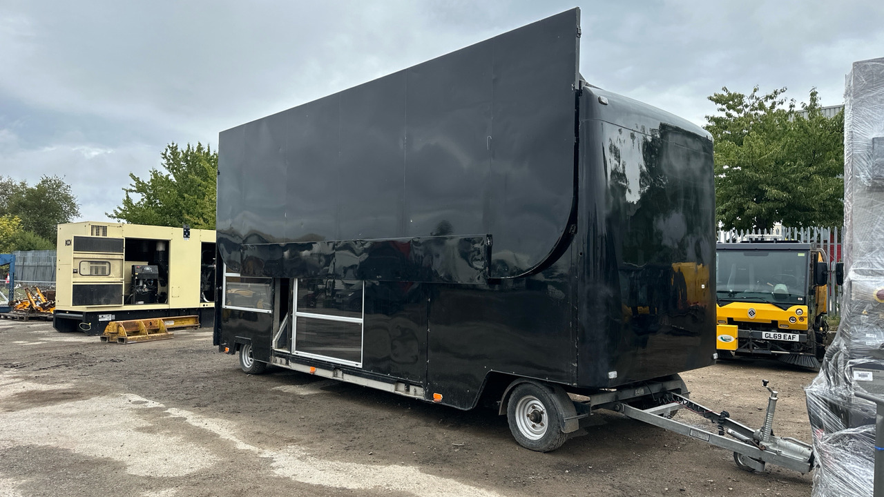 TORTON EXHIBTION TRAILER - Rimorchio autonegozio: foto 1 TORTON EXHIBTION TRAILER - Rimorchio autonegozio: foto 1